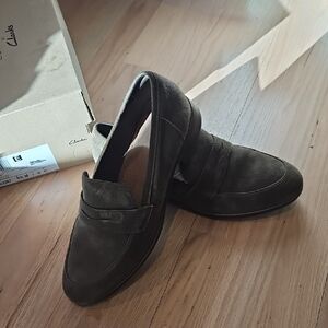 Clarks Women's Dark Brown Slip-On Loafers